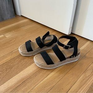 Platform sandals